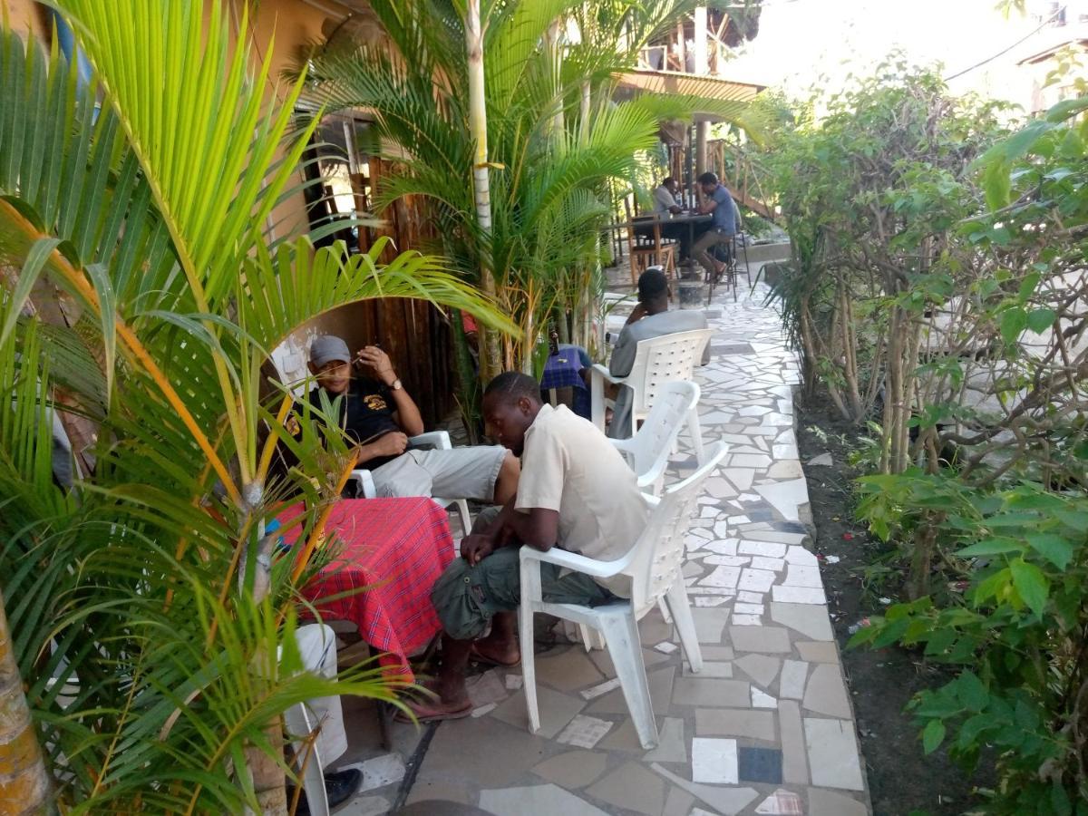 Kicec Bar And Guest House Airport Dar es Salaam Exteriér fotografie